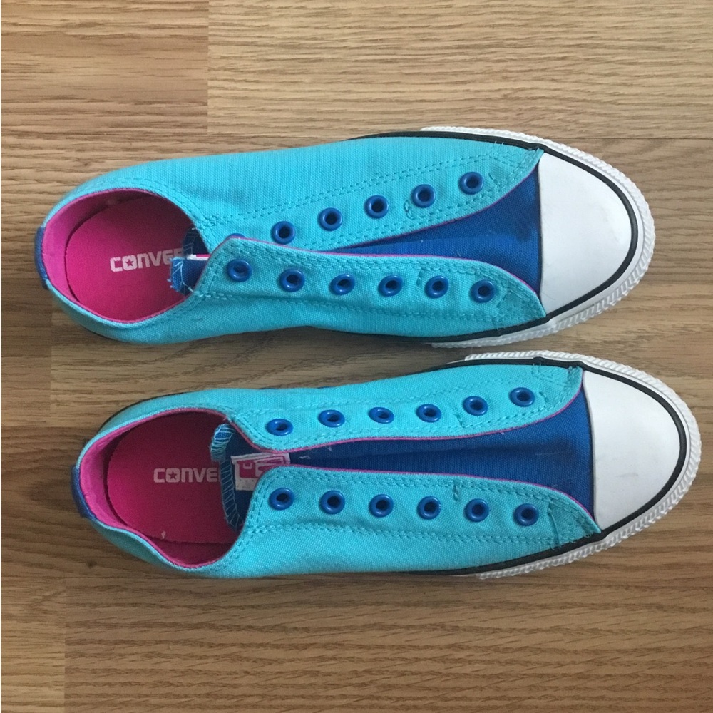 Shoes almost new ….it’s size too big for me